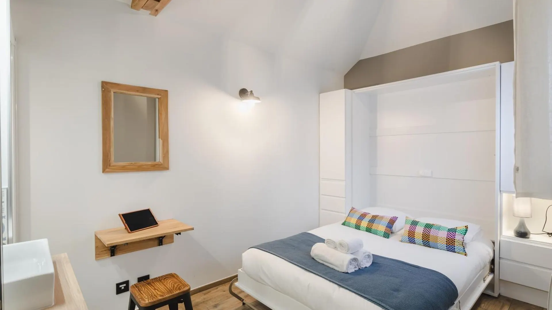 Prázdninový dům Le Petit Chalet - Maison 2 Chambres Avec Terrasse Rennes