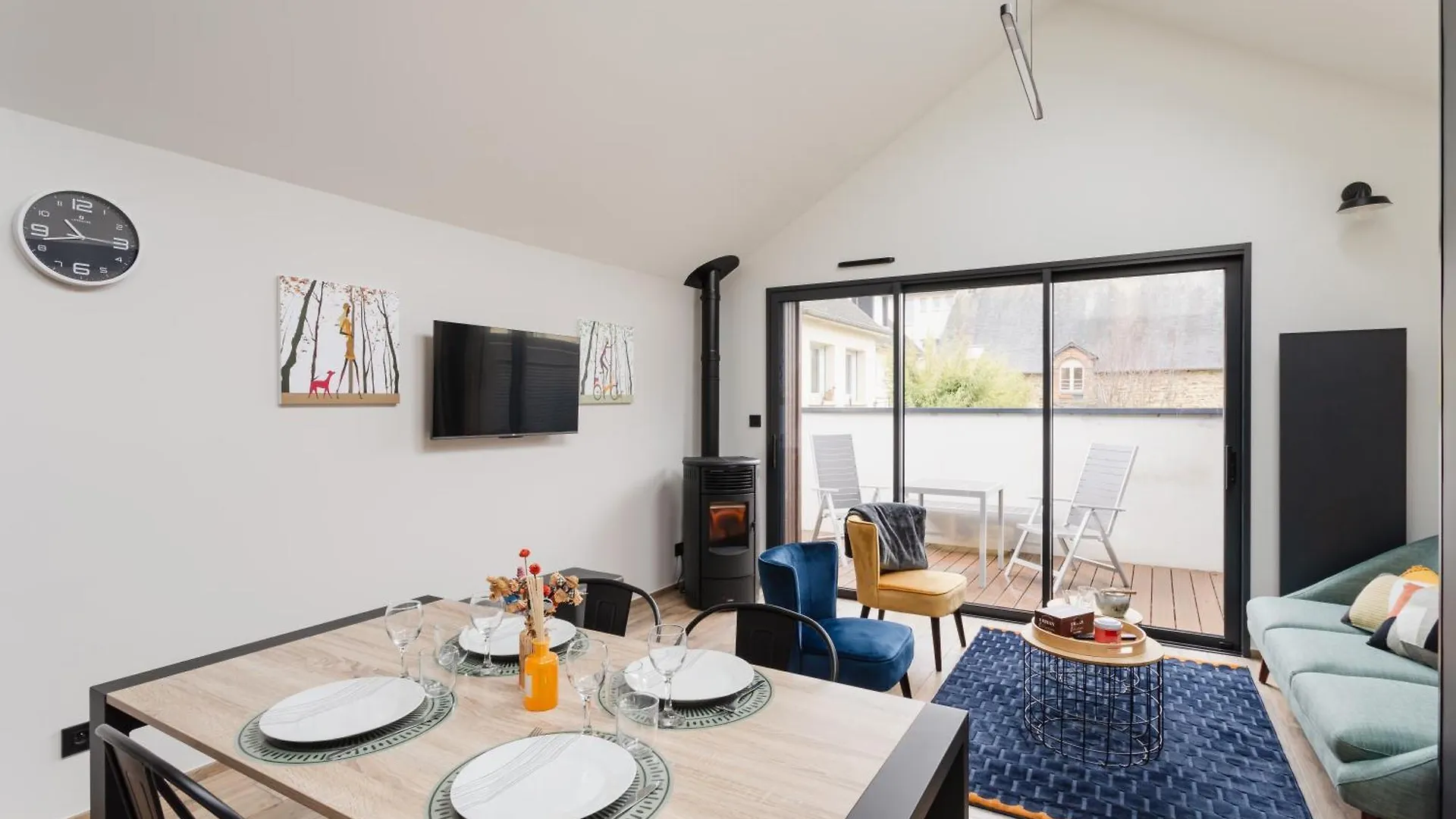 Prázdninový dům Le Petit Chalet - Maison 2 Chambres Avec Terrasse Rennes