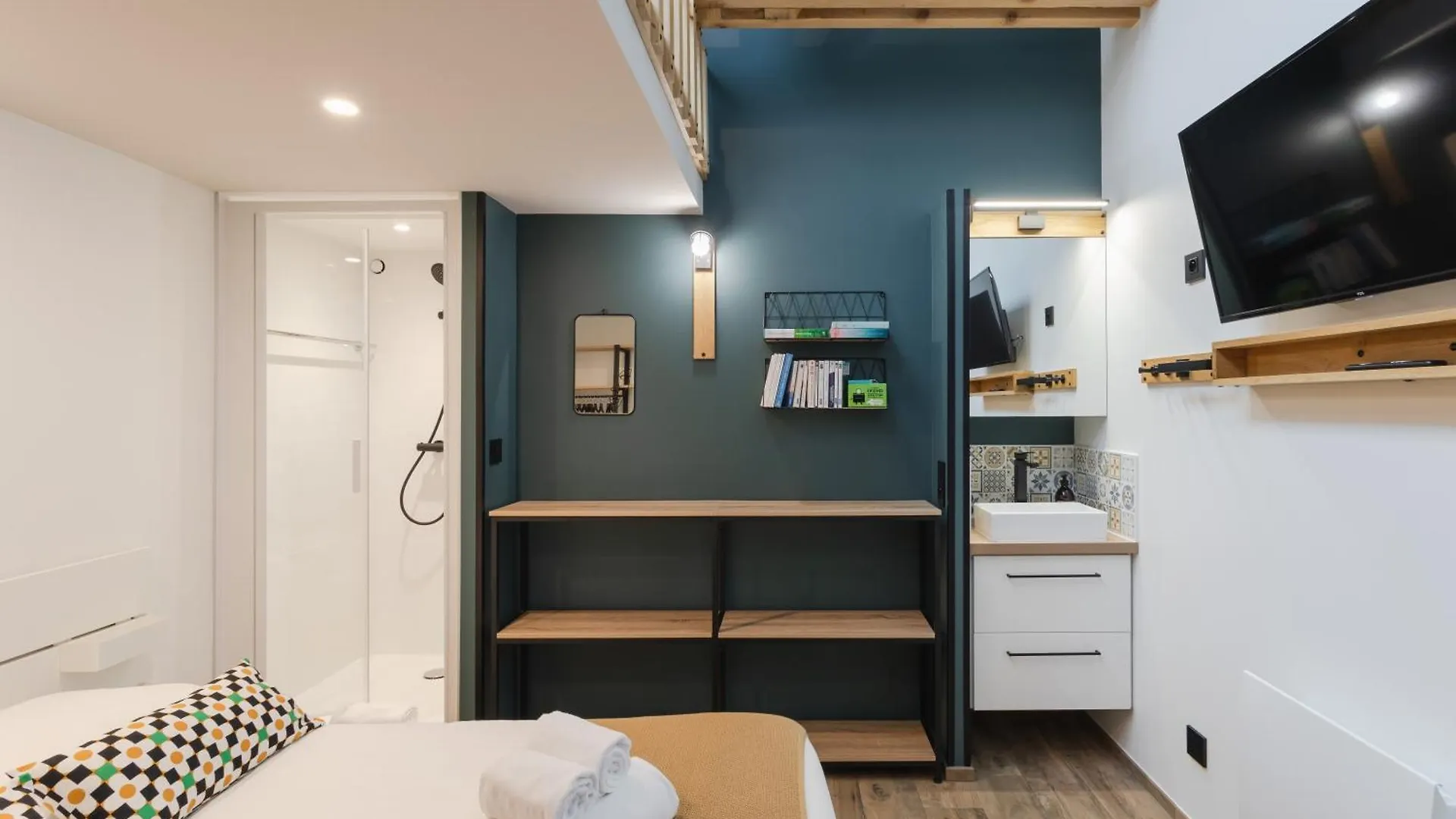 Prázdninový dům Le Petit Chalet - Maison 2 Chambres Avec Terrasse Rennes